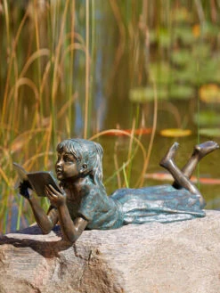 Bronzefigur Lara Die Leseratte (Art.Nr. 88847)